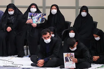 دیدار رهبر معظم انقلاب با خانواده شهدای حادثه‌ تروریستی شاهچراغ(ع) شیراز