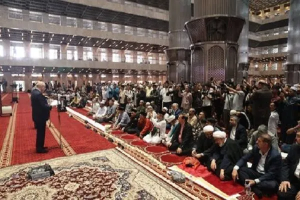 مسلمانان باید صدای مظلومیت مردم غزه باشند