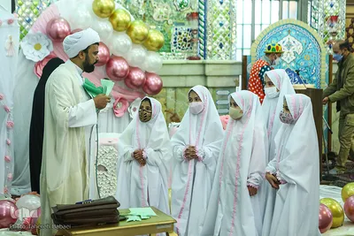 مراسم جشن تکلیف 42 دختر در امامزاده پنج تن لویزان