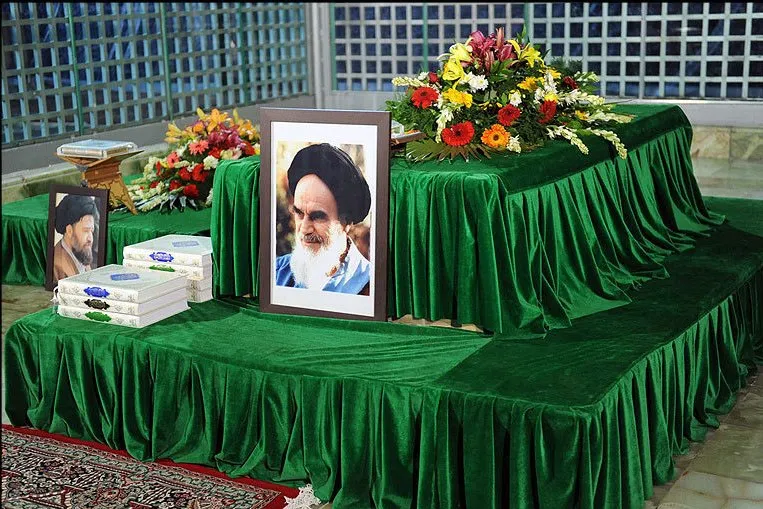 دانشگاهیان با آرمان‌های انقلاب، امام(ره) و رهبری تجدید میثاق می‌کنند