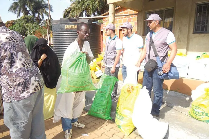 Waislamu wasiojiweza Uganda wapokea misaada ya futari