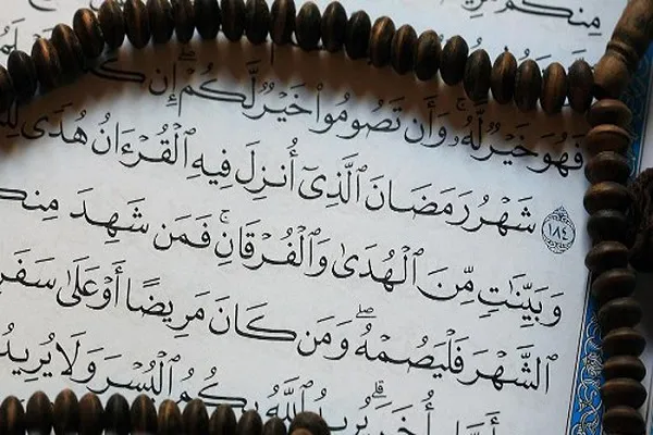 فیلم | قاری بین‌المللی الجزایر و تلاوت آیات رمضانیه