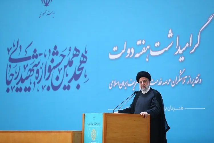 شاخصه‌های نظام اداری انقلابی از نگاه رئیس‌جمهور