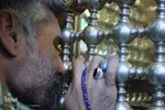 غبارروبی مضجع شريف حضرت سيدعلاءالدين حسين‌بن موسي‌الكاظم(ع)