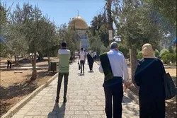 Əqsa məscidinin Cümə namazında 20 min nəfər iştirak etdi