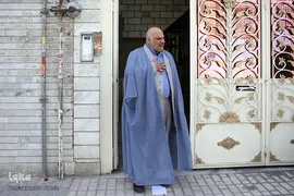 در محضر ستایشگران