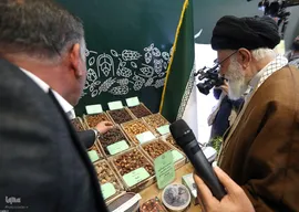 بازدید رهبر انقلاب از نمایشگاه توانمندی‌های تولید داخل