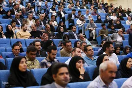 اعطای دومین نشان عالی دانش در نماد آموزش عالی ایران