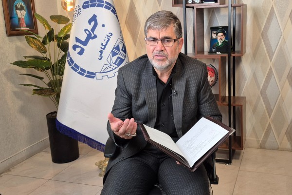 مسعود شکوهی استاددانشگاه