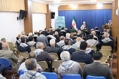 آیت‌الله محمدباقر محمدی لائینی در دیدار اعضای ستاد بزرگداشت هفته دفاع مقدس و جمعی از پیشکسوتان جهاد و مقاومت