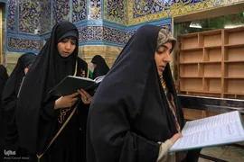 تشرف 313 خادمه حرم امام زاده صالح به قم