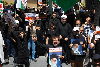 راهپیمایی نمازگزاران اصفهانی برای حمایت از مردم غزه