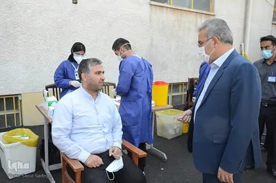 مراسم تحویل صندوق های رای گیری به شعبات اخذ رای و تست کرونا از عوامل برگزاری انتخابات
