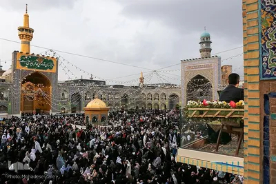 حرم مطهر رضوی در شب ولادت امام رضا(ع)