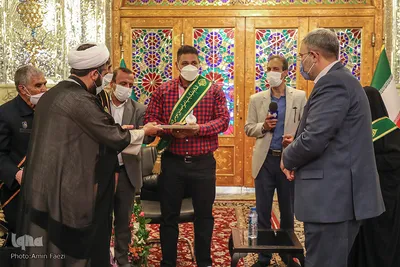 حضور قهرمانان پارالمپیک توکیو ۲۰۲۰ در حرم شاهچراغ(ع)