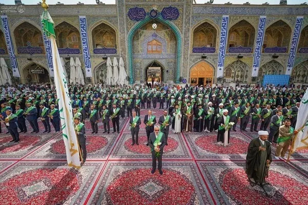 An gudanar da bikin canza tutar hubbaren Imam Ali (AS) a daidai lokacin tunawa da ranakun haihuwarsa mai albarka