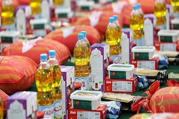 توزیع بیش از 300 بسته معیشتی در آذربایجان‌غربی