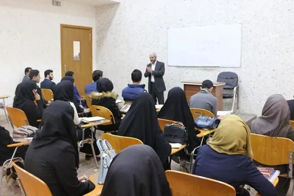 بالصور ...النسخةَ السابعة من المشروع القرآنيّ لطلبة الجامعات في العراق