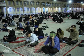 احیای شب نوزدهم ماه مبارک رمضان در امامزاده سید جعفر محمد(ع ) یزد