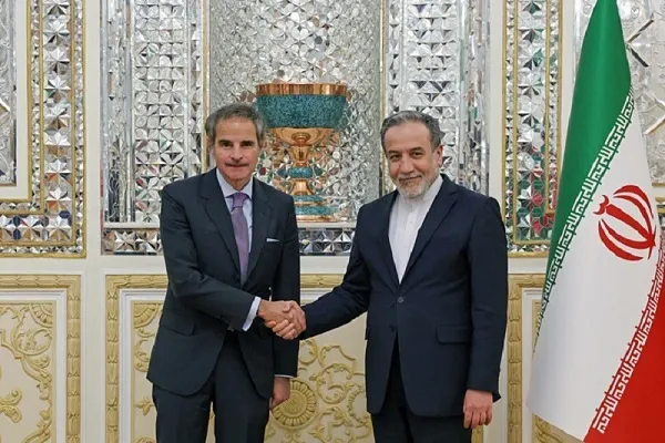 ایټمی آژانس دې د ایران د ایټمی تاسیساتو په ضد دګواښ په وړاندې جدی دریځ غوره کړي
