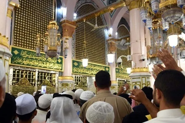 Medina: Bagong mga Protokol ng Pagbisita para sa Libingan ng Propeta ang Inihayag ng Awtoridad Saudi