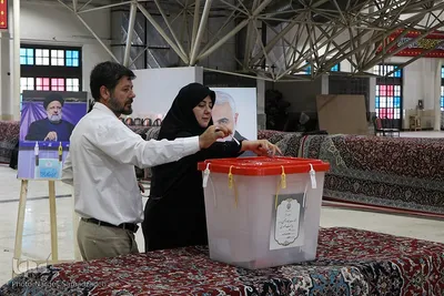 شور انتخابات در گلستان شهدای اصفهان