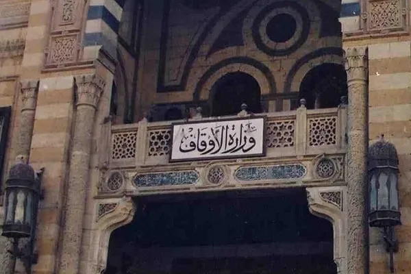 غضب شعبي يدفع 