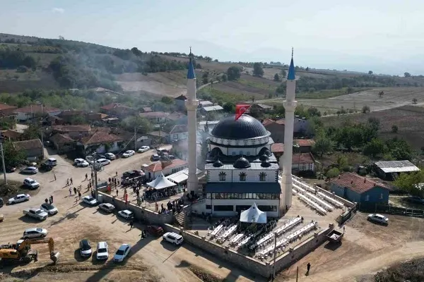 Bursa’nın bu ilçesinde yeni cami ibadete açıldı