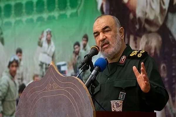 قدرت ولایت قوی‌ترین امپراتوری بشر را از پای درآورد