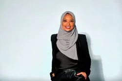 La première journaliste de la CBC à porter le hijab
