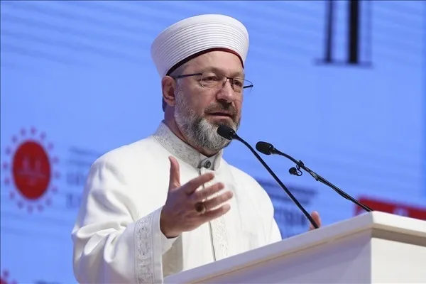Erbaş: Kur’an-ı Kerim ile bağlarımızı diri tutalım