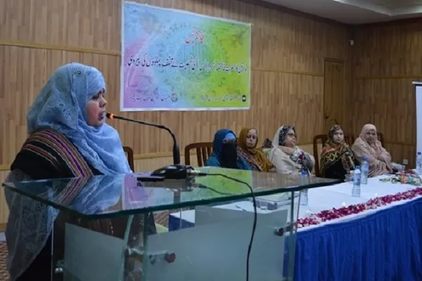 کنفرانس «تأسی بانوان از ابعاد شخصیتی حضرت فاطمه زهرا(س)» در پیشاور