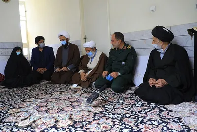 دیدار نماینده ولی فقیه در خراسان‌جنوبی با خانواده شهدای روحانی