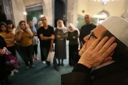 La récitation de l’adhan d’un muezzin turc éblouit les touristes