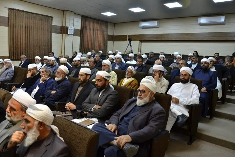 ائمه جمعه اهل سنت جنوب استان فارس گردهم آمدند/ تجلیل از خیران