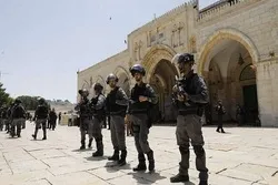 Jami’an Tsaron Yahudawan Isra’ila Dauke Da Makamai Sun Hana Musulmi Gudanar Da Sallar Juma’a  A Masallacin Quds
