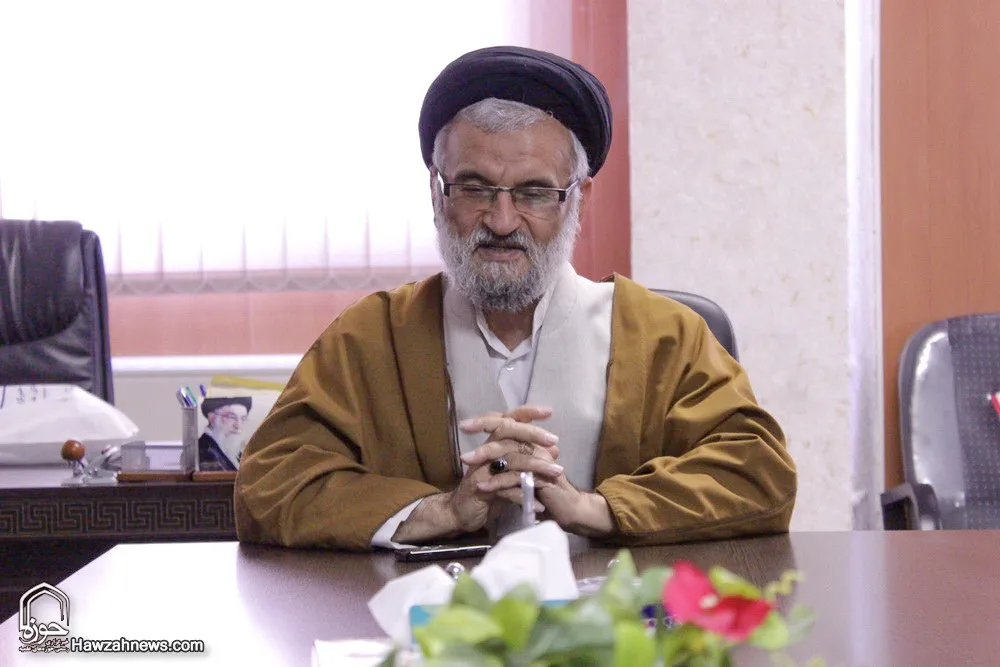 مسجد فقط محل برگزاری مراسم عزا نیست/ هیئت امناها جوانان را از مساجد فراری ندهند