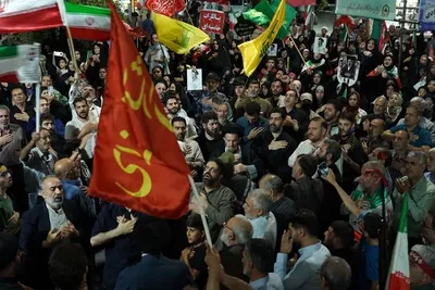موج ۱۰۰؛ حضور باشکوه رزمندگان خیابان در حمایت از رزمندگان میدان