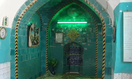 ‌مقام صاحب الزمان(عج) در وادی السلام؛ از غیبت تا ظهور و رجعت