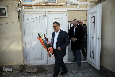 حضور کاروان قرآنی انقلاب در منزل زینب ابن علی حافظ کل قرآن و رتبه 4 کنکور سراسری رشته روانشناسی