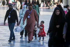 حرم علی‌ابن‌موسی ارضا(ع)، میعادگاه جاماندگان اربعین