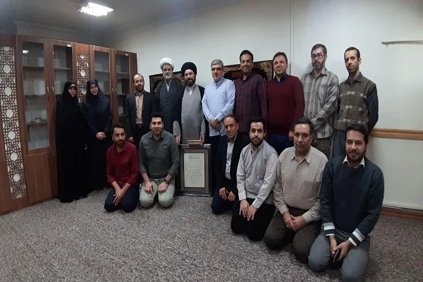 تجلیل از مدیر سابق مرکز امور قرآنی سازمان اوقاف