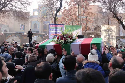 تشییع لاله‌های گمنام دفاع مقدس در تبریز‎