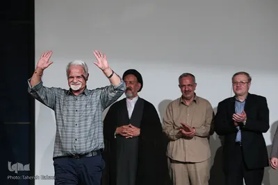 تقدیر از مرتضی خاکی، عکاس پیشکسوت روزنامه اطلاعات در سومین دوره اعطای نشان عکس سال مطبوعاتی