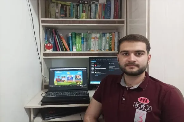 وقتی «بچه مسلمان» به کودکان قرآن می‌آموزد