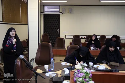 کارگاه آموزشی روش‌های برقراری ارتباط مؤثر با دیگران