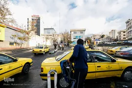 برای رسیدن به پاییه رشته کوه های البرز در شمال تهران، از مسیر دربند، میدان تجریش آغاز راه است