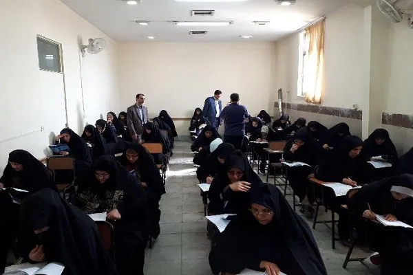 برگزاری آزمون ورودی دوره تربیت مربی روخوانی قرآن در موسسه جامعه الحفاظ کرمان