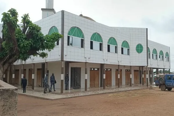 Un imam ivoirien appelle les fidèles à la paix