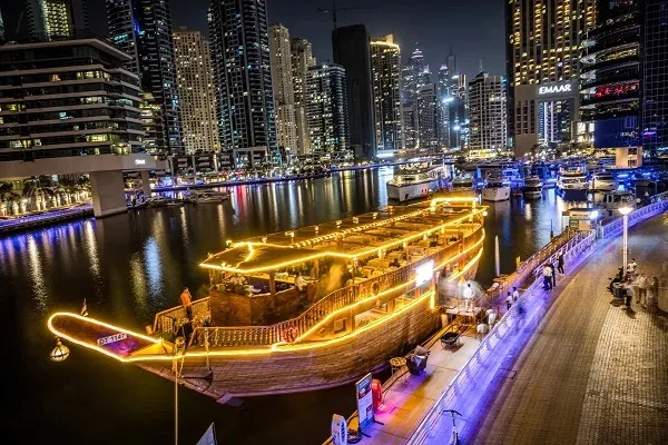 الإمارات تطلق إستراتيجية طموحة لتنمية صناعة الحلال